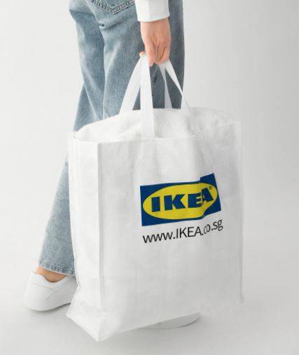 一不小心变限量版!宜家印错袋子标签,干脆拿出来卖吧