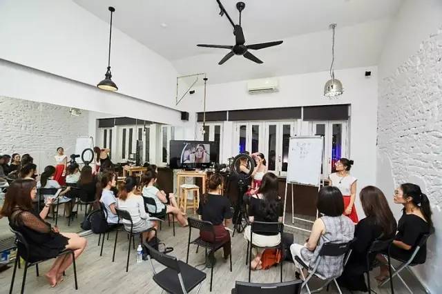 2021年趁著疫情充实自己,跟新加坡明星御用化妆师们学专业化妆