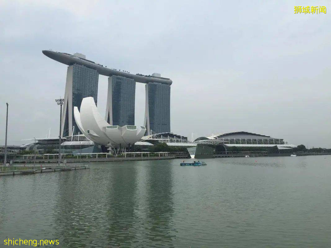 开学送温暖!新加坡教育部计划安排巴士接送12岁以上学生接种疫苗