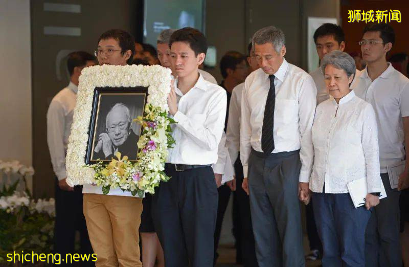 再見，“李顯龍時代”!