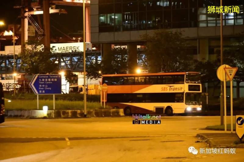 新加坡巴士出現在香港街頭？　原來當地收藏家買了花9天“開”回家