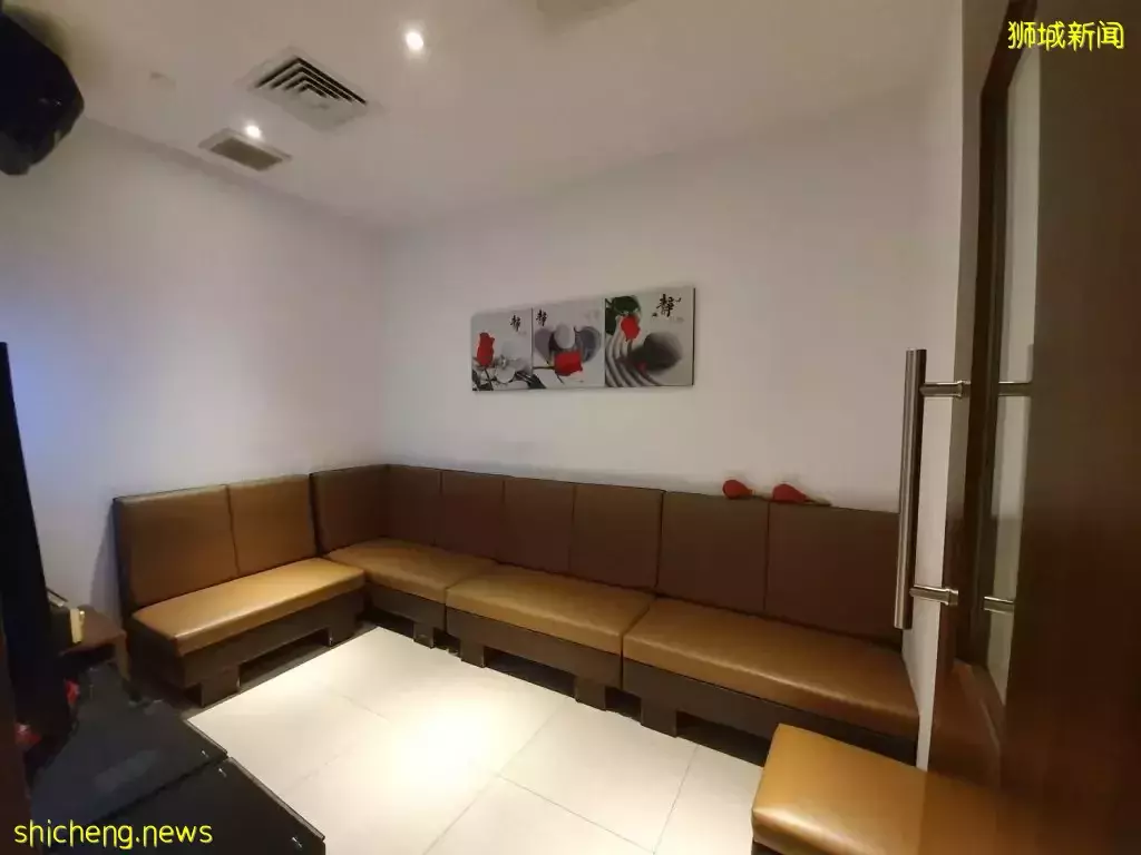 麥霸請注意！新加坡爆好評KTV盤點 · 高顔值包廂 + 超震撼音響效果+無限暢飲 · 千萬別說你只知道一個