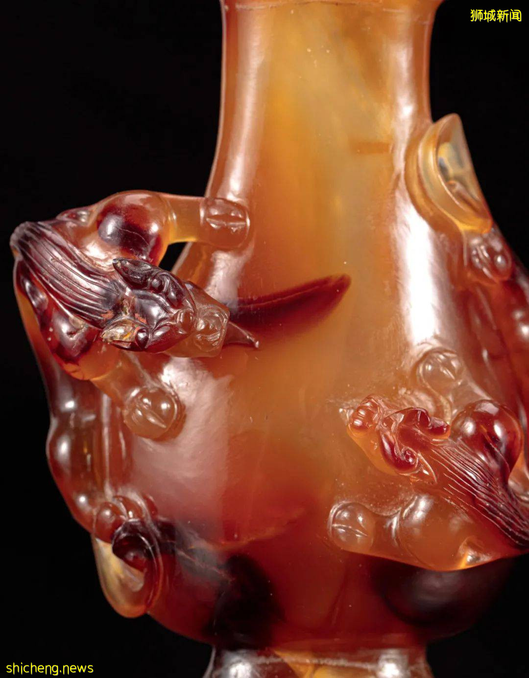 海外珍藏青瓷、建盞等瓷中奇葩荟聚獅城,新加坡國際必買好物清單