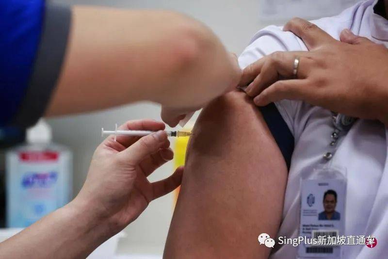 新加坡運動員優先接種;首批接種醫療人員已接種第二劑疫苗