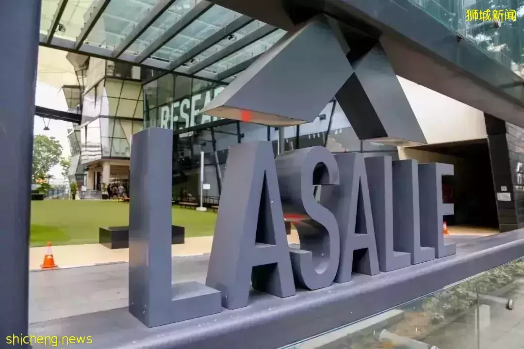 想去新加坡读艺术学校,应该怎么做