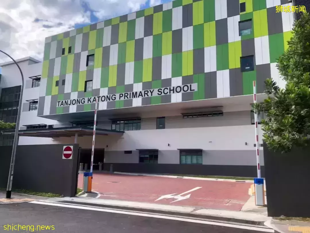 新加坡“ Royal Hallmark ”