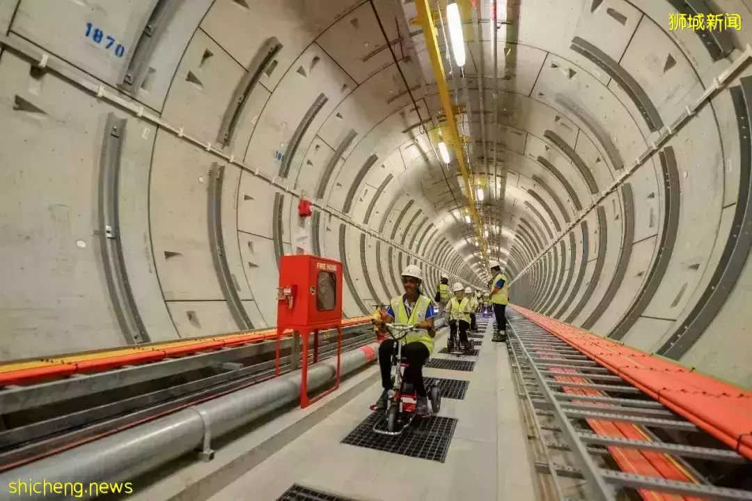 人口密度极高的新加坡,为什么却不拥堵