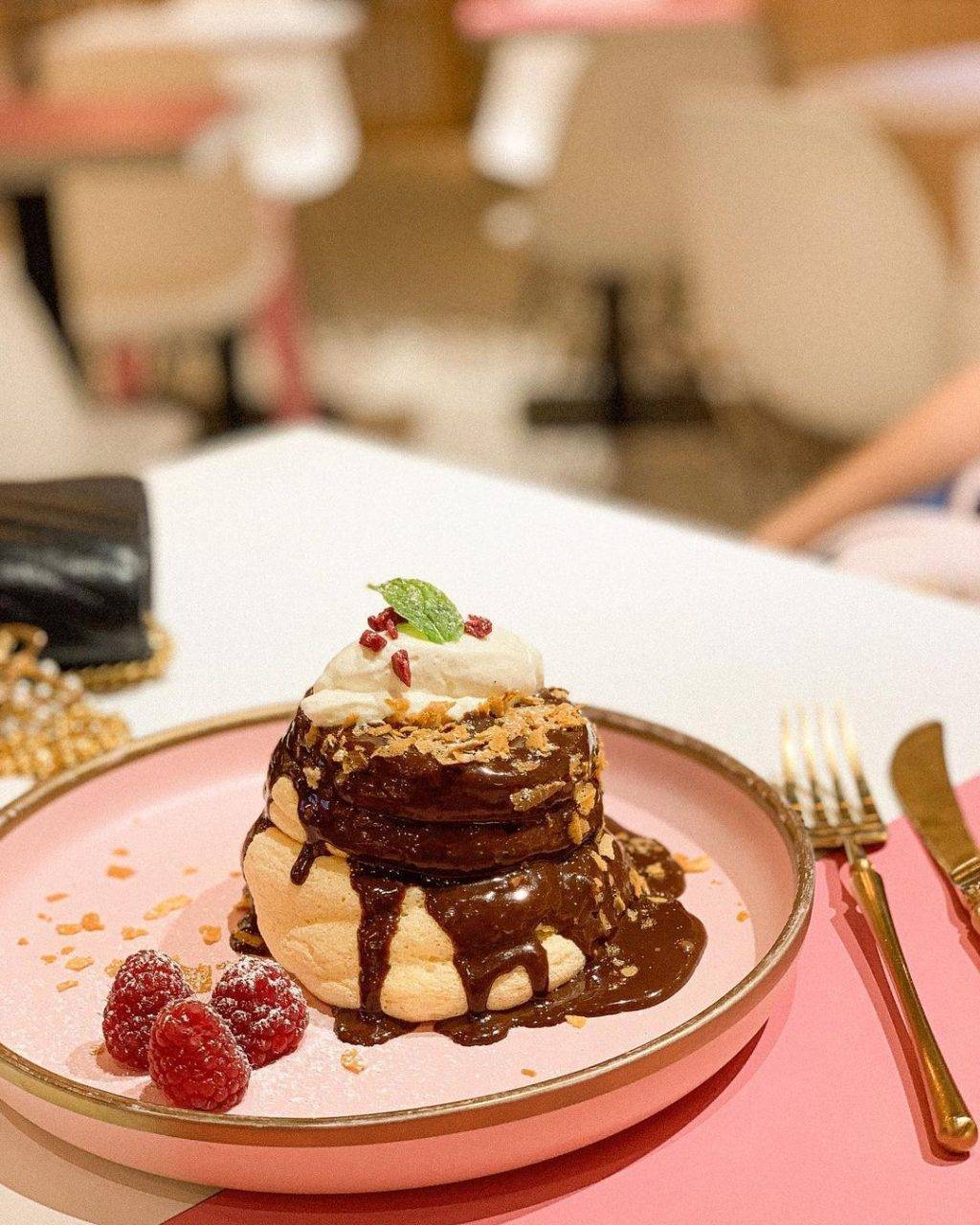 Fluff Stack第3间分店落在Westgate🎉轻盈如云朵、配料超大方✨新店2月份开张