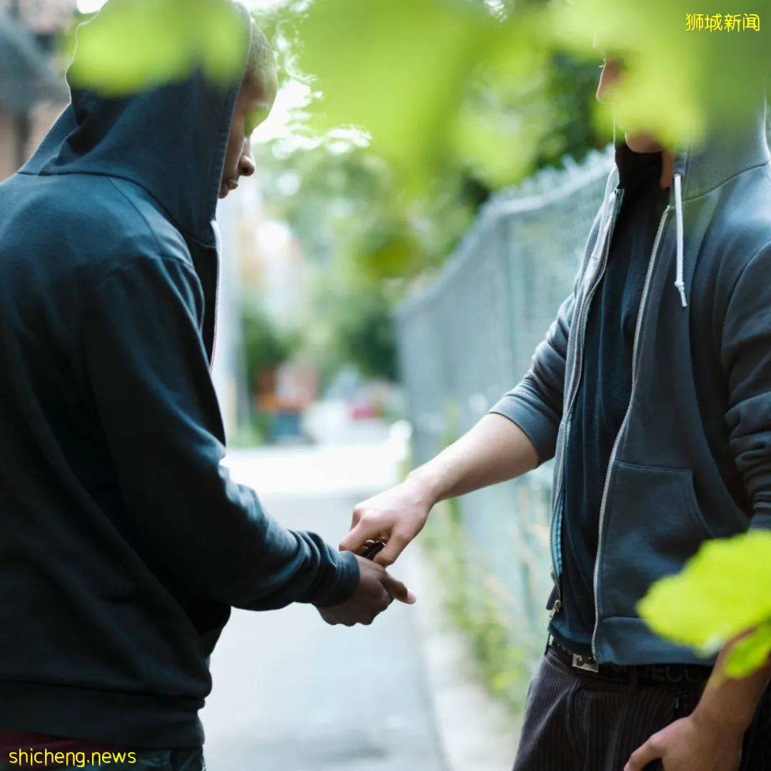 新加坡兩萬人簽名請求總統赦免一毒販死刑！原因竟然是