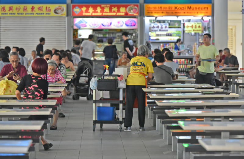 20190806-elderly workers.jpg