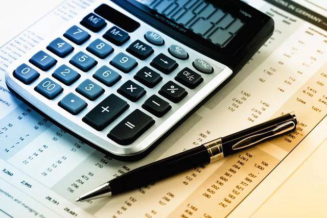 新加坡消费型定寿 VS 香港返本型定寿，哪个更值