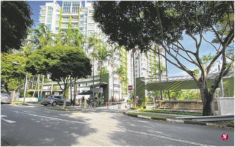 被老板掐頸又遭刀砍 · 女職員重傷倒臥公寓