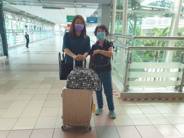 75歲阮媽 獨自住在新山 子女接母親越堤團聚