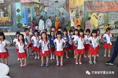 生育率僅1.1創新低、人口危機下的新加坡,要對這些外國人放開PR政策