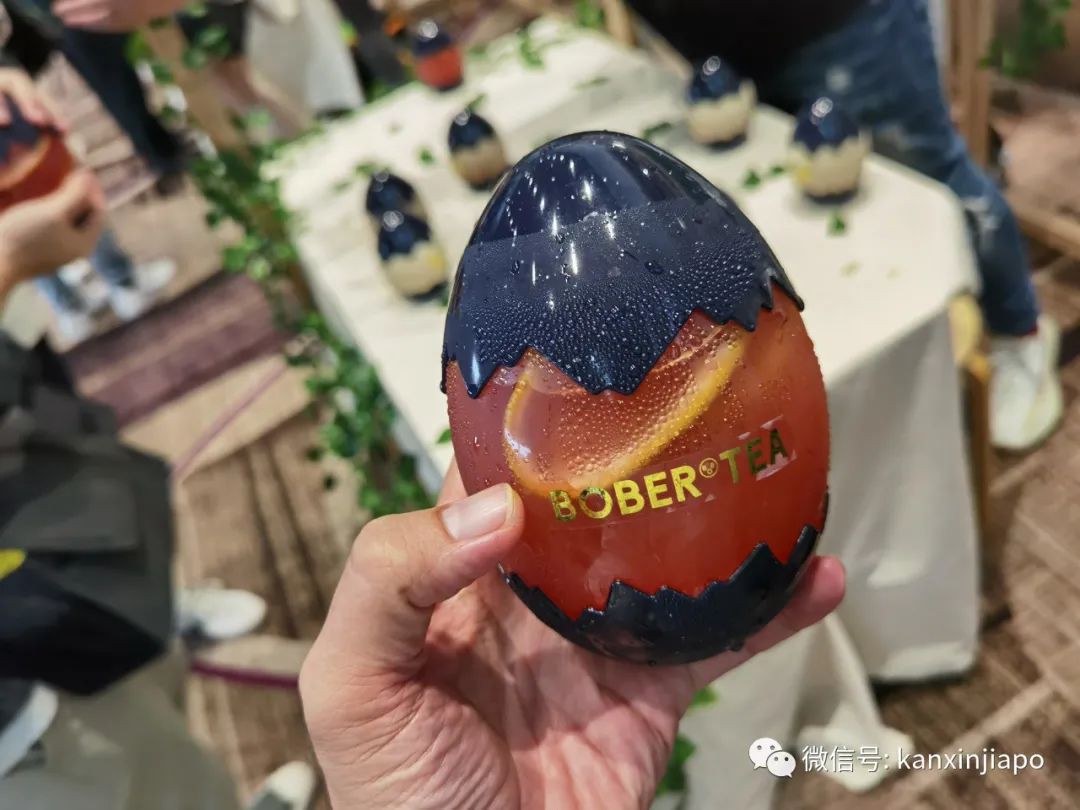 今增4，新加坡连续9天无本地病例，史上首次 | 樟宜机场冰雪仙境，抢鲜体验