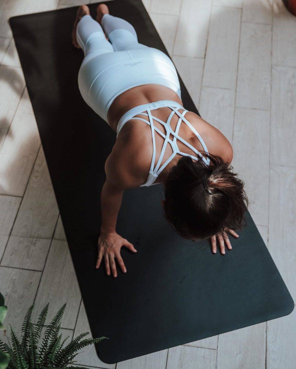 運動也要美美哒！好穿不貴的澳洲小衆運動品牌Lorna Jane按頭安利～設計超棒還特別好穿，姐妹們沖呀