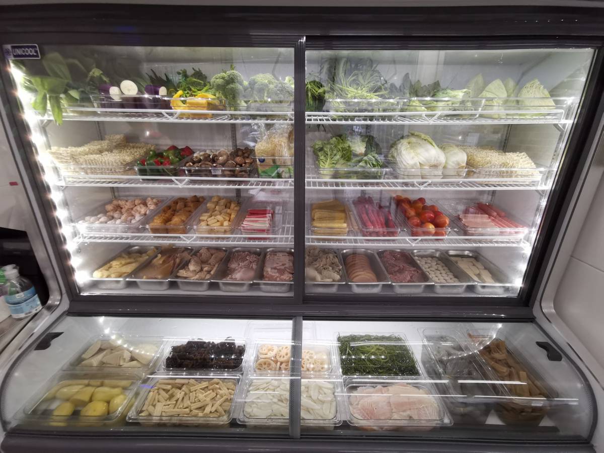 干饭人必去🔥 “小马哥麻辣香锅/烤鱼”36种食材随意拿!挑战大胃王😎 装得下多少,就给你多少