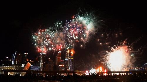 今年12月31日新加坡滨海湾将不会点燃跨年烟火,跨年倒数也将以另一种方式进行