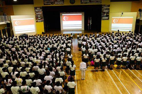 探尋新加坡政府中小學學生的日常生活，國際學生進入政府中小學最可行的路線是