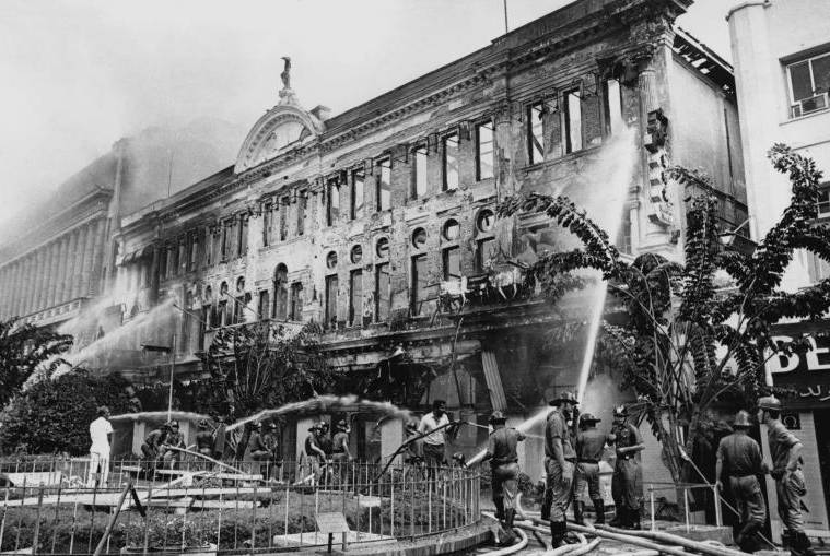 162年历史的新加坡百货Robinsons倒了,时代翻篇了