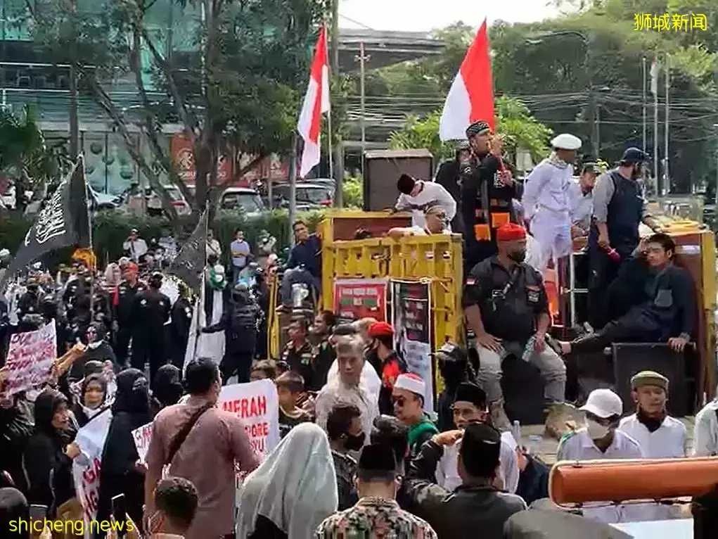 为何有人恫言要在新加坡发动“911恐袭”?看新加坡部长尚穆根这样回应