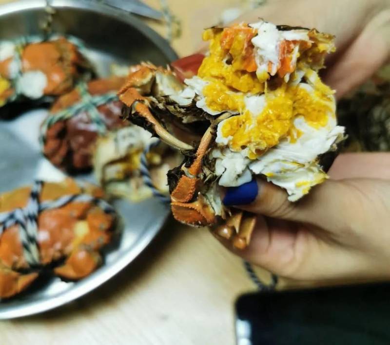 秋天來了 NTU的學生都在這裏領取了他們的陽澄湖大閘蟹