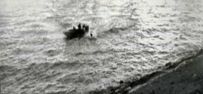 偷渡團夥成員確診新冠！網友建議他遊泳離開新加坡