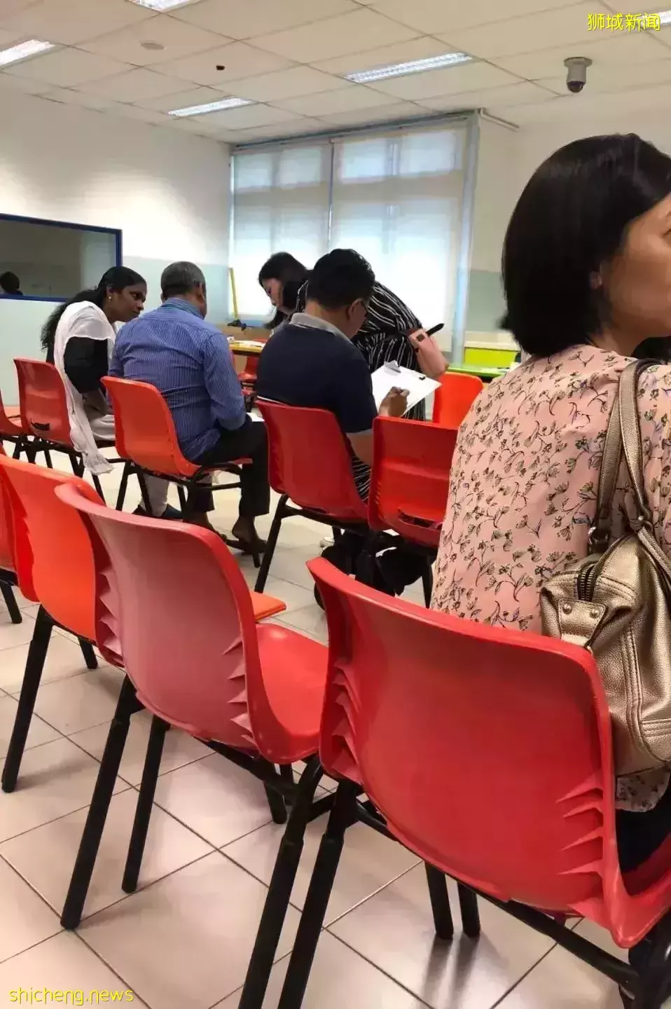 外国孩子和李光耀成为校友,除了凭运气还得准备什么