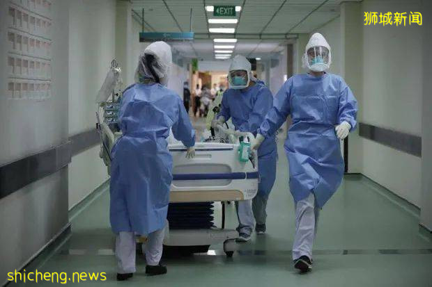 總確診超23萬！新加坡50人打第三針後仍感染，新增一死亡僅35歲 ！ 李總理、張文宏談防疫策略