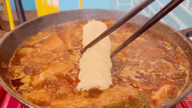 胖胖鸡携新装修强势回归!鸡公煲串烧自助买一送一,无限量供应