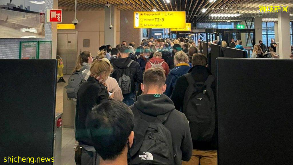 新變種“奧密克戎”遲早會來新加坡？李顯龍：或將再次收緊防疫限制