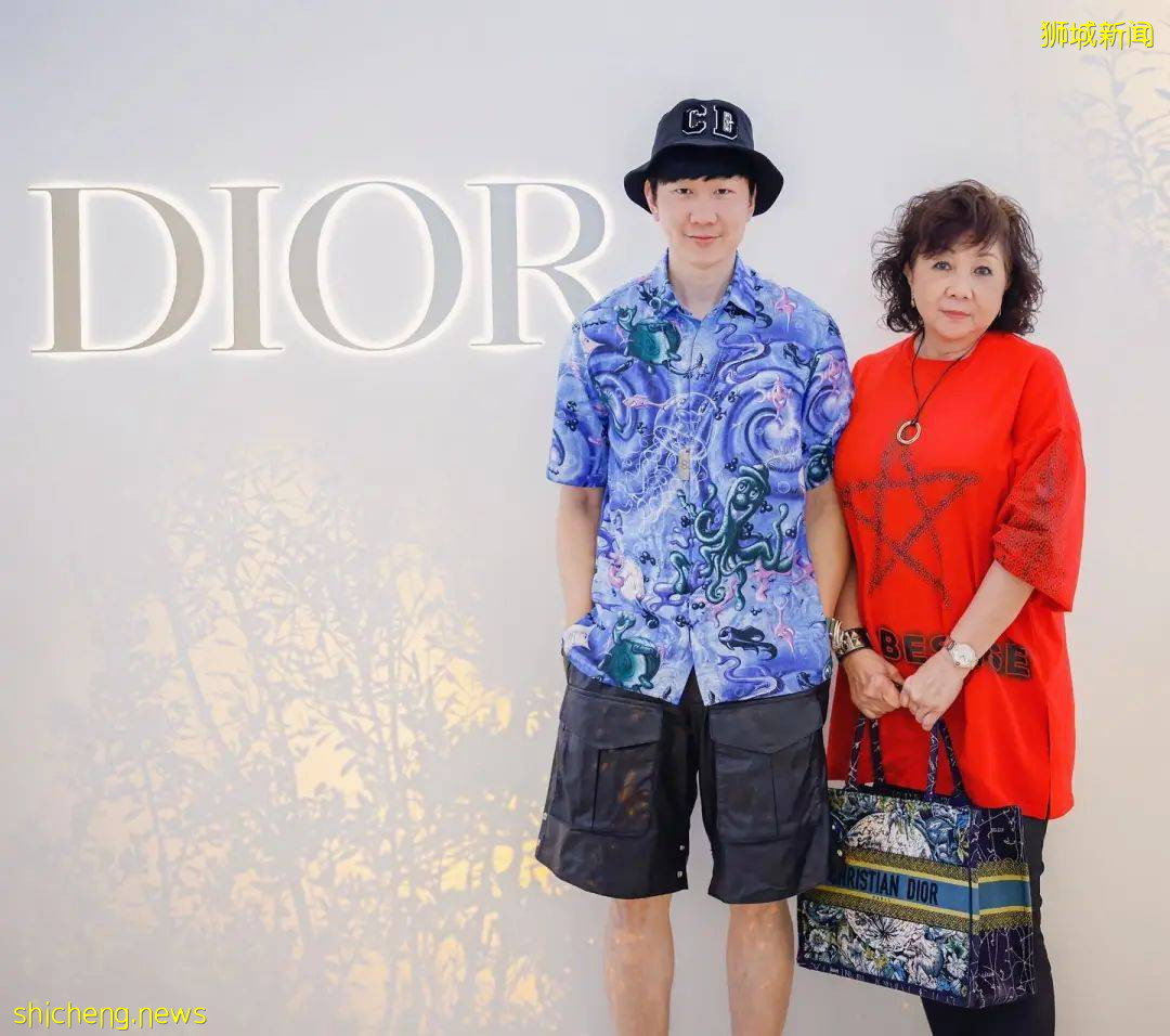 林俊杰带着妈妈打卡的Dior快闪咖啡,10月31日最后一天咯