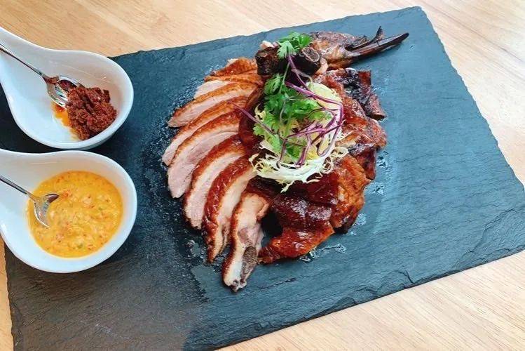 在CBD的绿洲之中吃融合风意大利餐是一种什么体验