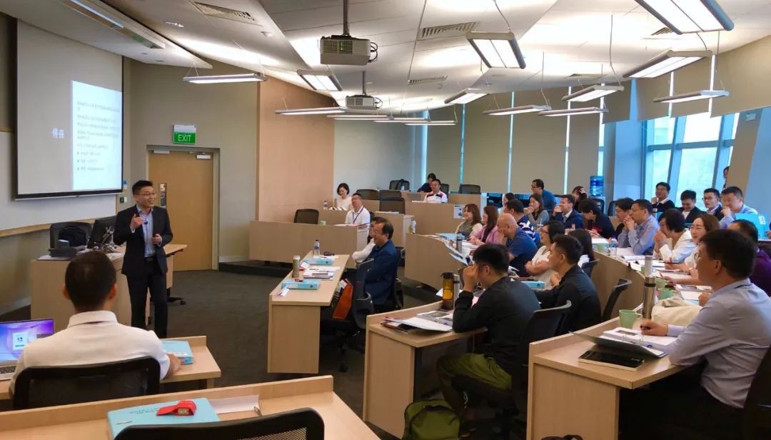 QS最新全球大学排名:新加坡国大第11,南大第13,清华第15