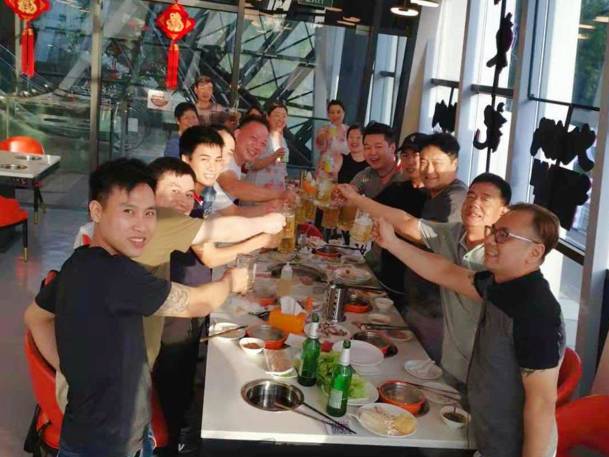 老板和他的 “流動餐車”