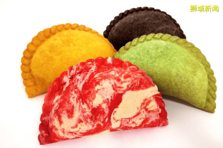 老曾记推出4款新加坡国庆版咖喱卜,有辣椒螃蟹口味哟