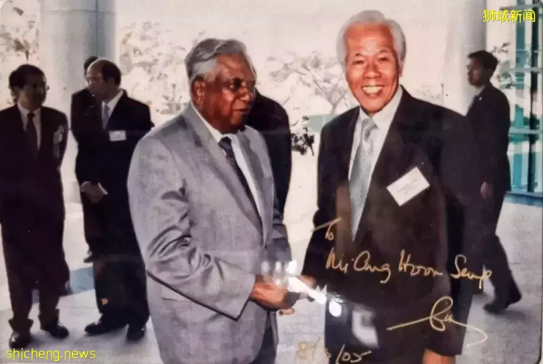 停云染毫晚晴美——新加坡第二代书法名家洪云生
