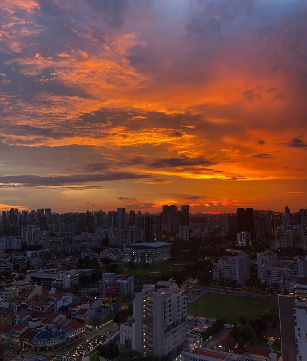 罕见!新加坡再现神奇天象,万道光芒从天空射下,50张美图刷屏