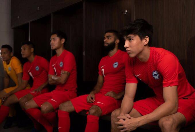 “对号”发布新加坡国家足球队新球衣,领口国旗设计超赞