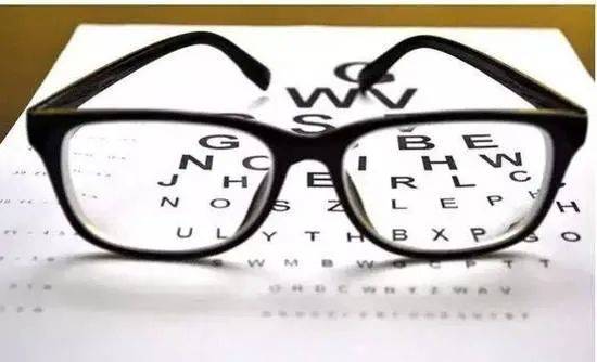 我在新加坡做了激光近視手術