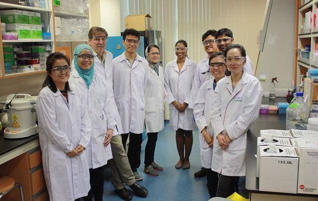 新加坡华人平均寿命83岁,将赶超日本,背后竟是这位抗衰科学家