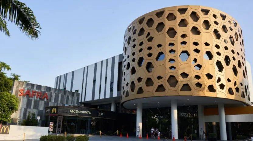 大巴窑发生严重车祸,6岁男童在斑马线上被卷入车底昏迷送院