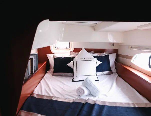 生日、求婚、潛水、團建！10個租遊艇的攻略，人均不到100新幣，低至5折