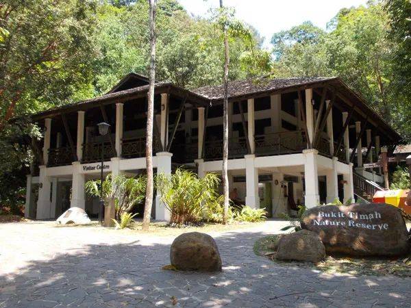 九九重阳,登高敬老。你爬过新加坡最高的山吗?俯瞰狮城的最高点