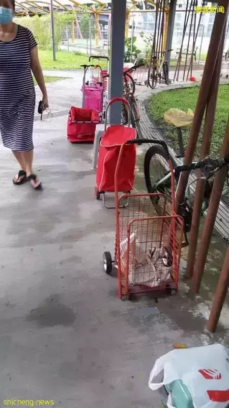 这就是甘榜精神!热心街坊派物资 每周400人受惠