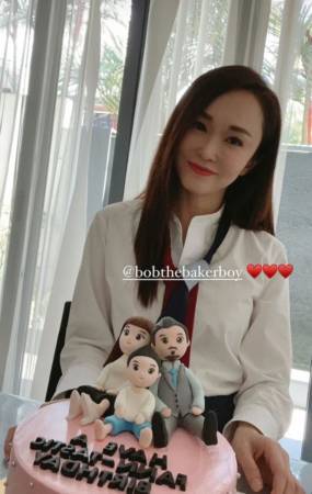 4个月未回家 隔离出关 李铭顺紧抱爱儿 诉思念 