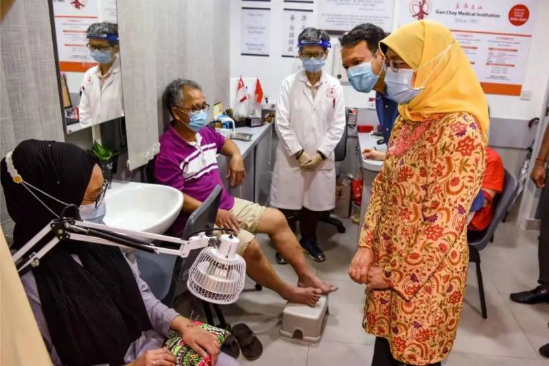 新加坡總統哈莉瑪頻頻參與善濟醫社活動，爲什麽