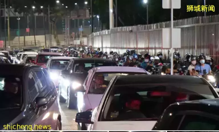 前天新马过境汹涌的人群中，谁是“最靓的仔”