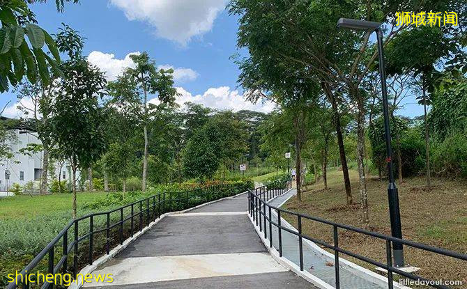 剛剛開放！新加披山頂公園！看蝴蝶、遊樂場、網紅餐廳，一起溜娃吧