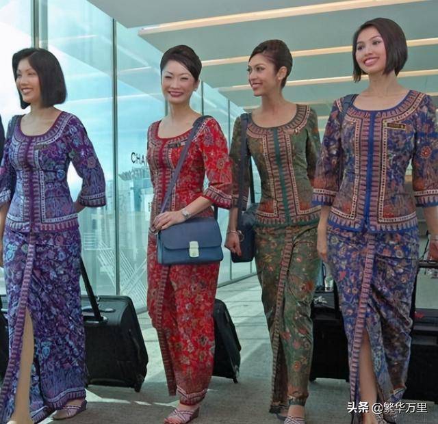 新加坡570多萬人,經濟與陝西省相當,一月工資多少錢